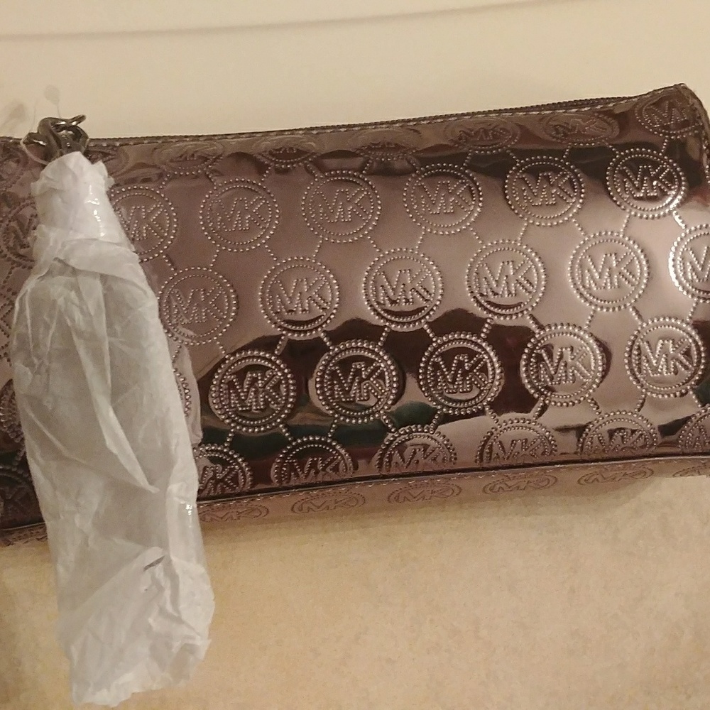 New(Authentic) Brand New Michael Kors Cosmetic bag